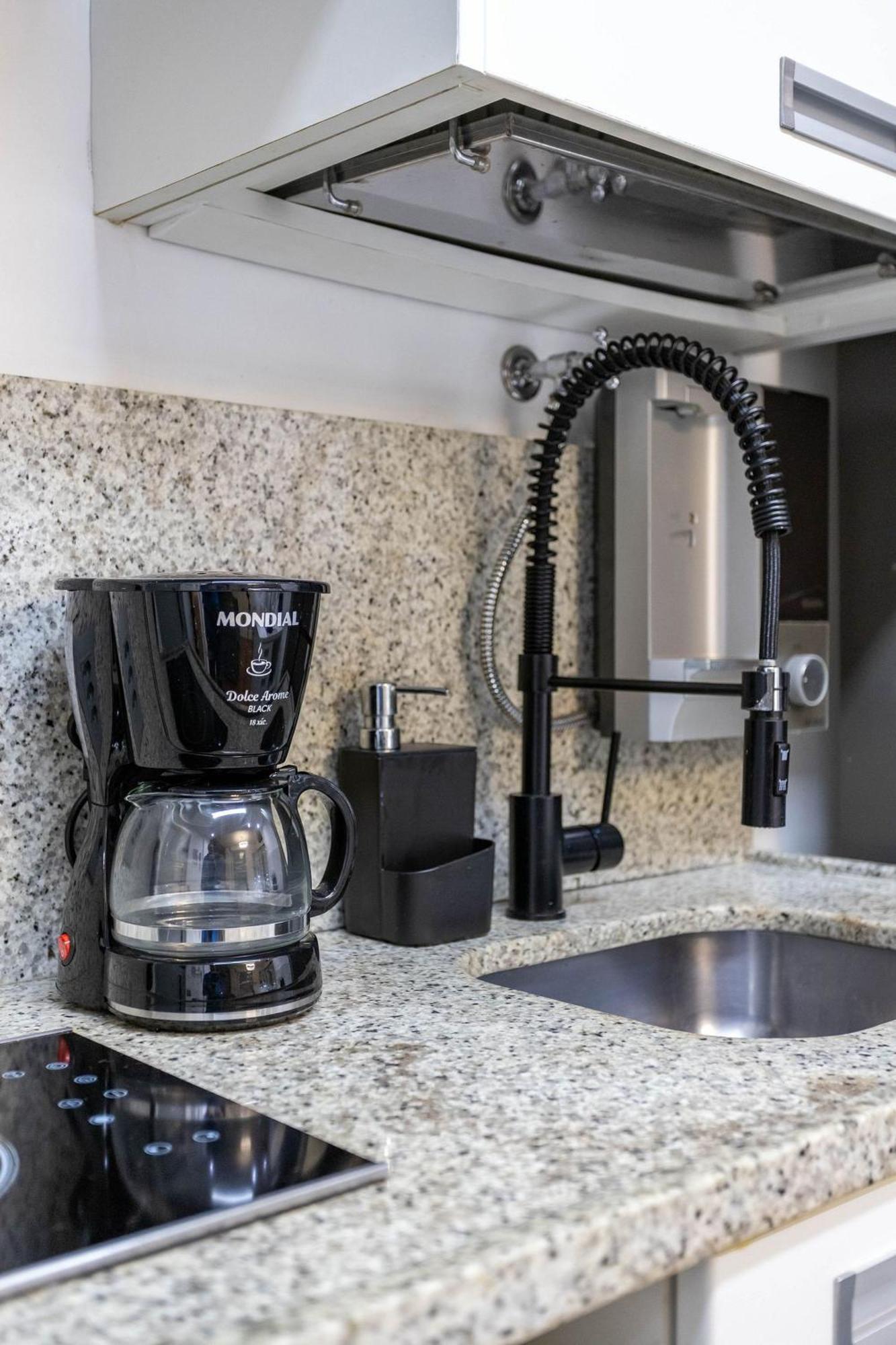 Apt Charmoso Completo Com Ar Condicionado No Leblon Rio de Janeiro Exterior photo